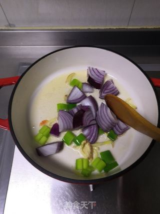 咖喱鸡肉饭的做法步骤：3