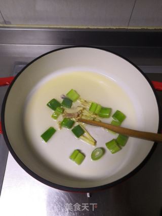 咖喱鸡肉饭的做法步骤：2
