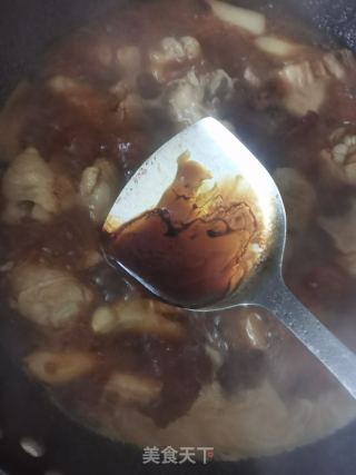 五花肉烧鸡翅根的做法步骤：8