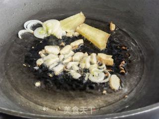 酸菜滑鸡煲的做法步骤：6