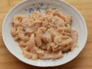 酸菜滑鸡煲的做法步骤：4