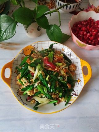 腊肠炒韭菜鸡蛋的做法步骤：5