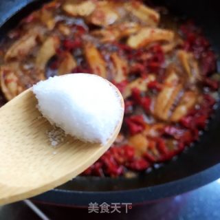辣皮子炖鸡翅的做法步骤：9