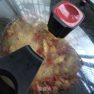 辣皮子炖鸡翅的做法步骤：8