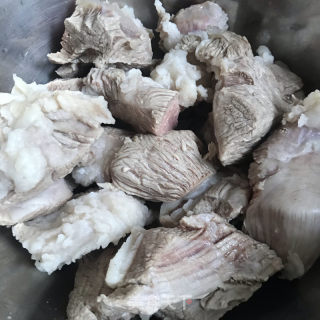 羊肉炖水果萝卜的做法步骤：4