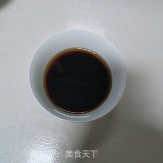 五花肉卤豆皮的做法步骤：4
