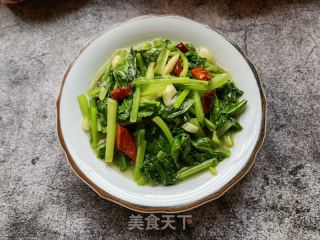 蒜蓉辣椒炒油菜苗的做法步骤：10