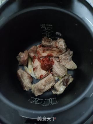 电饭煲腐乳排骨的做法步骤：5