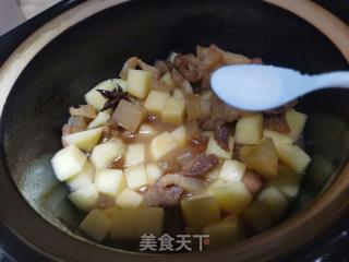 五花肉烧土豆的做法步骤：8