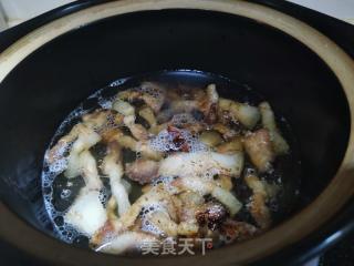 五花肉烧土豆的做法步骤：5