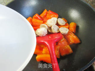 香菇贡丸烧青椒的做法步骤：6