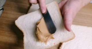 花生酱巧克力口味港式西多士，吐司的别样吃法，简单美味解馋的做法步骤：2