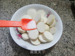 腊鸡腿蒸香芋的做法步骤：4