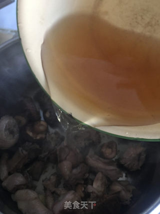 花菇焖鸡的做法步骤：6