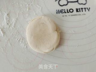 南瓜椰蓉蛋黄酥的做法步骤：15