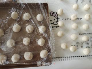 南瓜椰蓉蛋黄酥的做法步骤：8