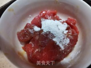水煮牛肉的做法步骤：1