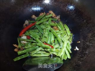干煸四季豆烧肉的做法步骤：7