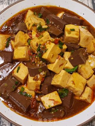 鲜嫩入味鸭血烧豆腐的做法步骤：17