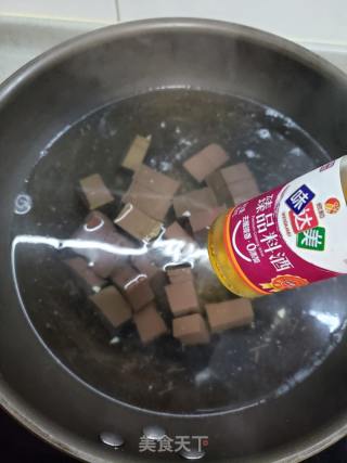 鲜嫩入味鸭血烧豆腐的做法步骤：7