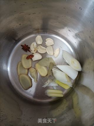 番茄青鱼的做法步骤：5