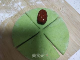红枣菠菜汁花卷的做法步骤：9