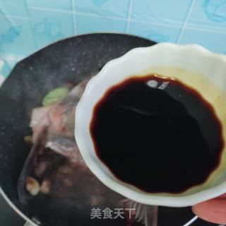 酱烧鱼头的做法步骤：9