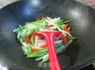 油豆角炒萝卜的做法步骤：10