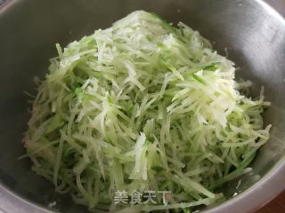 白萝卜冰糖茶的做法步骤：3