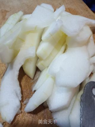 冬瓜馅饺子的做法步骤：1