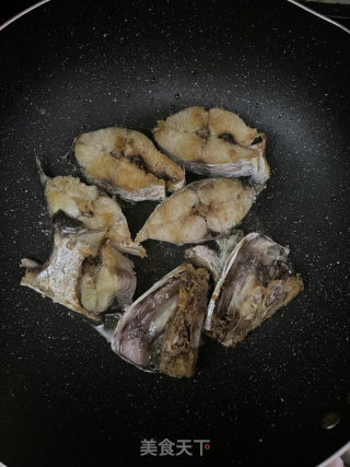 香煎马鲛鱼的做法步骤：4