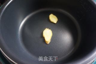 莴笋香菇蹄髈汤的做法步骤：2
