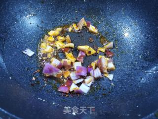 木耳鸡蛋炒年糕的做法步骤：4