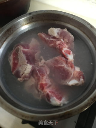 脱衣绿豆酿莲藕的做法步骤：2