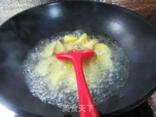 蛋饺烧土豆的做法步骤：5
