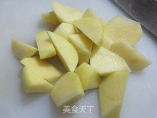 蛋饺烧土豆的做法步骤：3