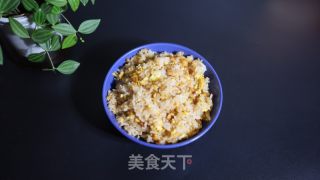 鸡蛋白菜丁炒饭的做法步骤：5