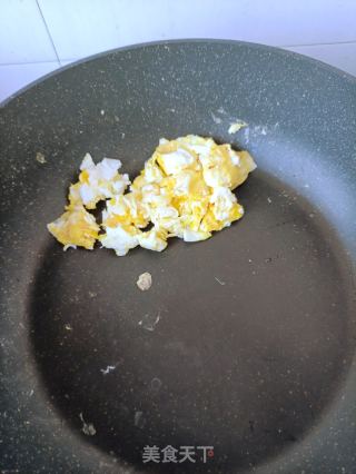 木耳枸杞芽拌蛋的做法步骤：5