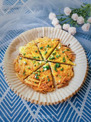 葱花土豆鸡蛋饼的做法