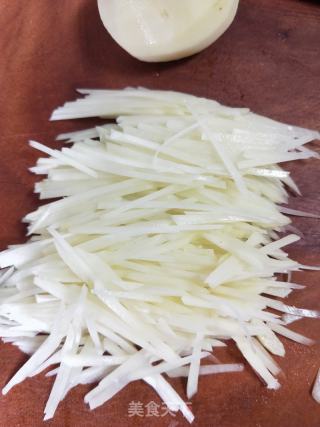 葱花土豆鸡蛋饼的做法步骤：4