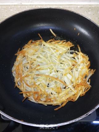 葱花土豆鸡蛋饼的做法步骤：9