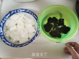 木耳炒山药的做法步骤：5