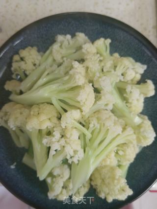 盐煮花菜的做法步骤：4