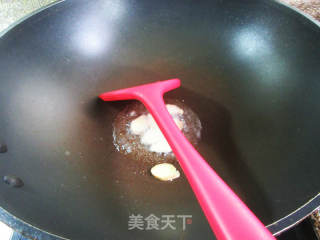 炒海白虾的做法步骤：2