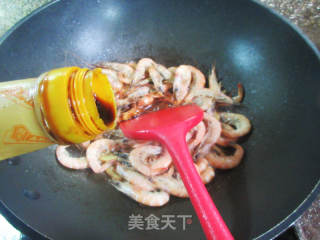 炒海白虾的做法步骤：6