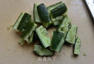 荷兰黄瓜洋葱拌鲍鱼的做法步骤：3