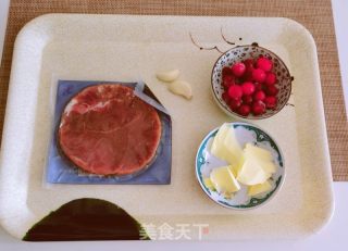 酸汁煎牛排的做法步骤：1