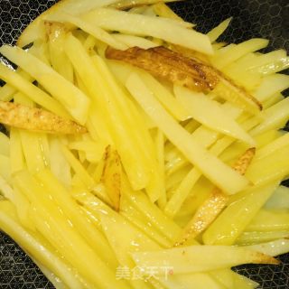 香烧土豆条的做法步骤：7