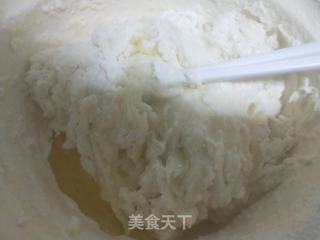 免揉膜的牛奶排包的做法步骤：2