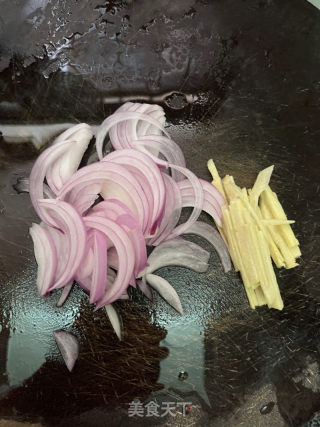 鲜虾粉丝煲的做法步骤：3